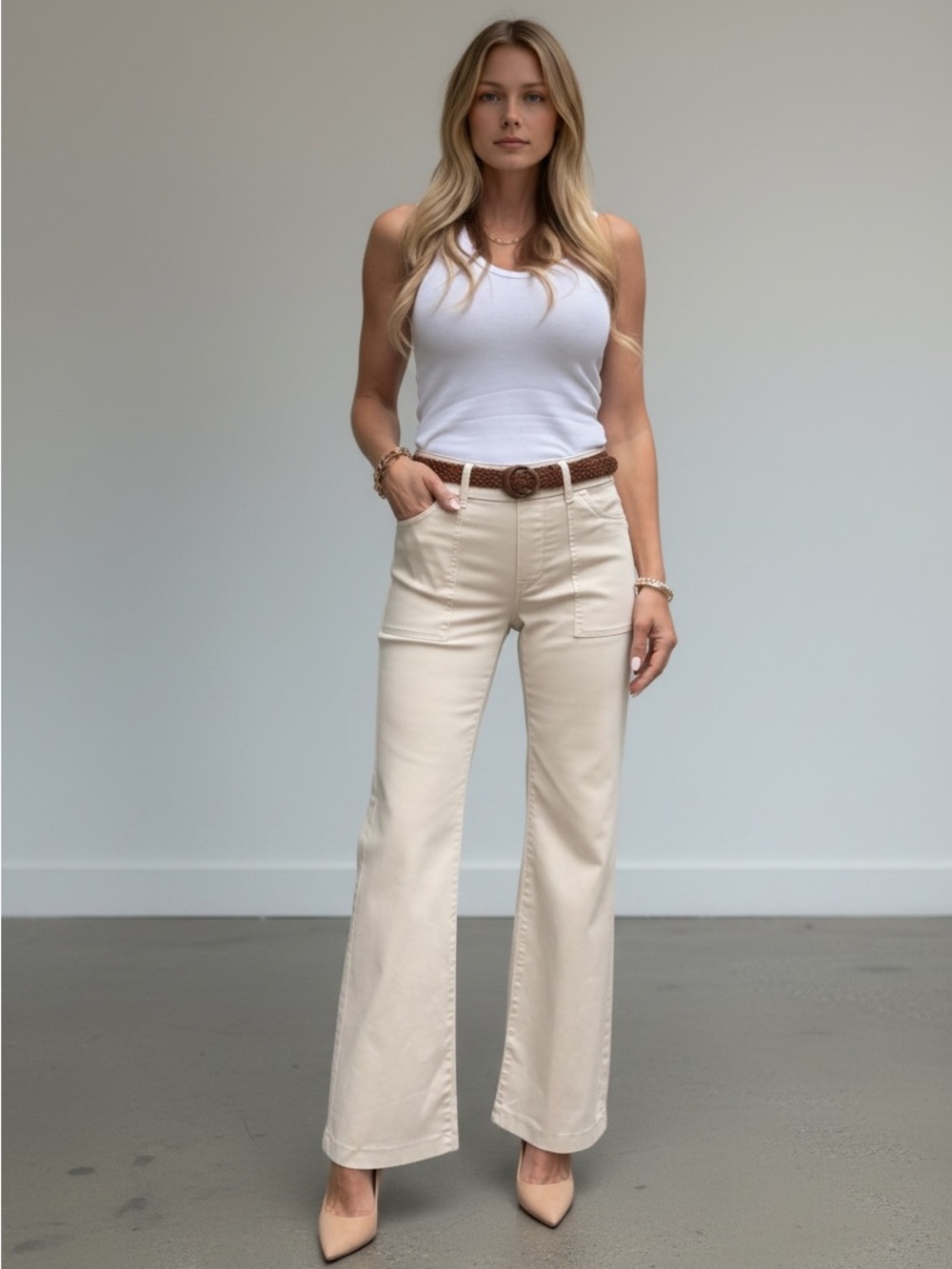 NEW BEVY FLOG Christine Flare Pant in Cream Size 25